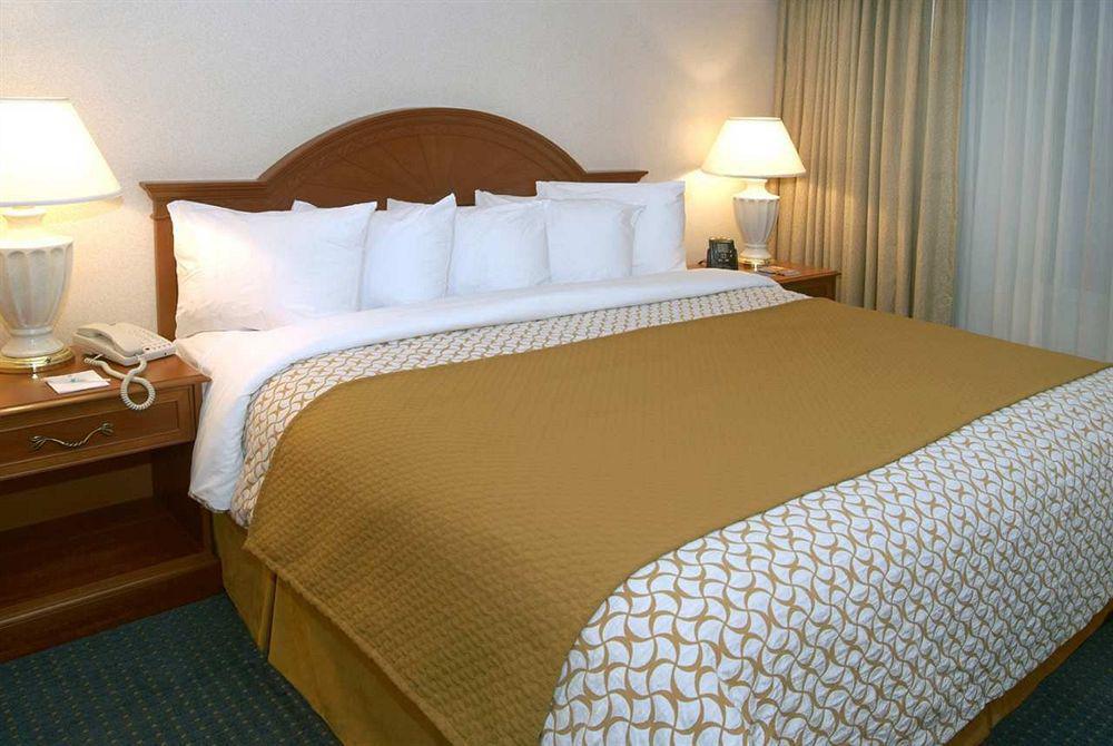 Embassy Suites By Hilton Cleveland Rockside Independence Værelse billede