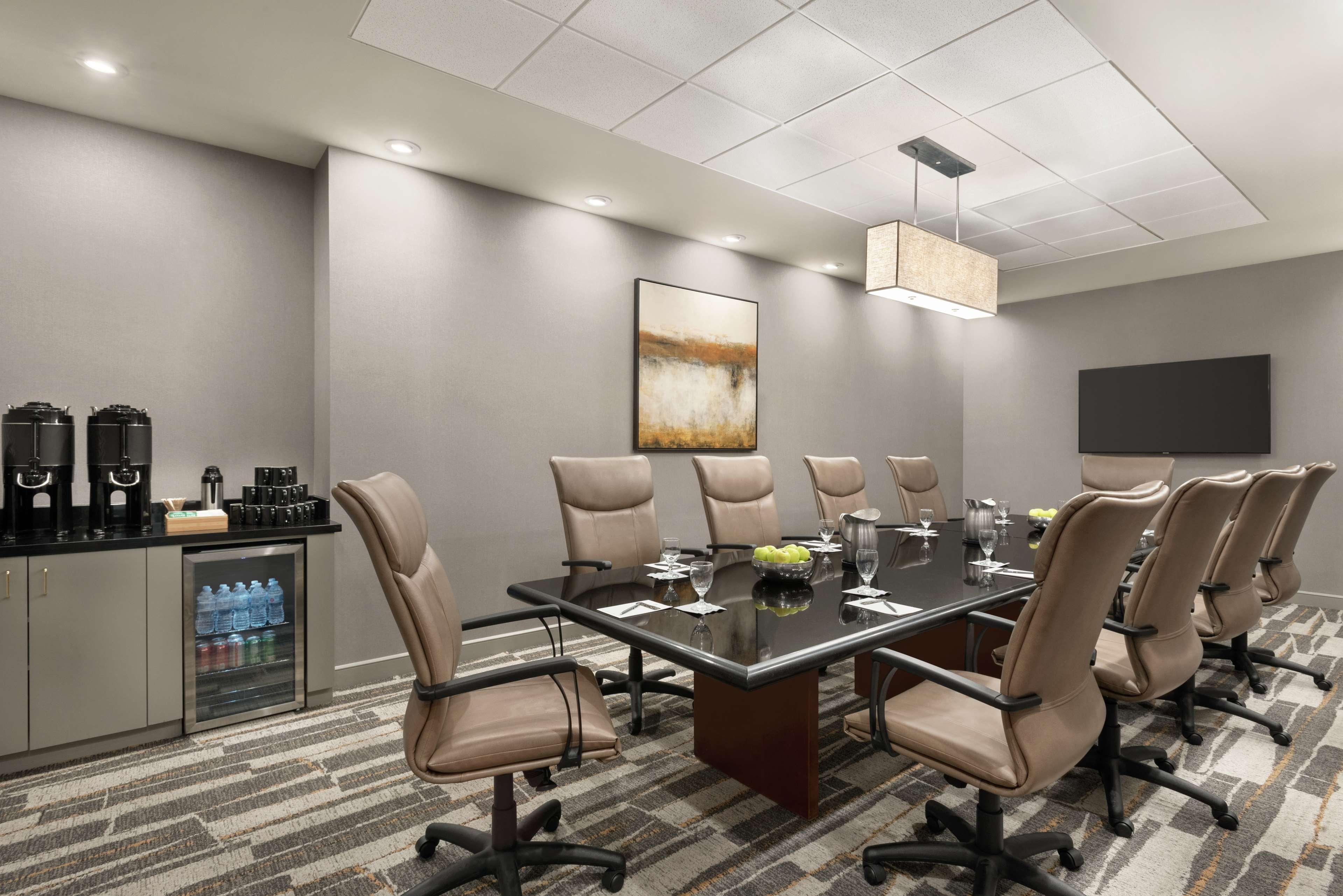 Embassy Suites By Hilton Cleveland Rockside Independence Eksteriør billede