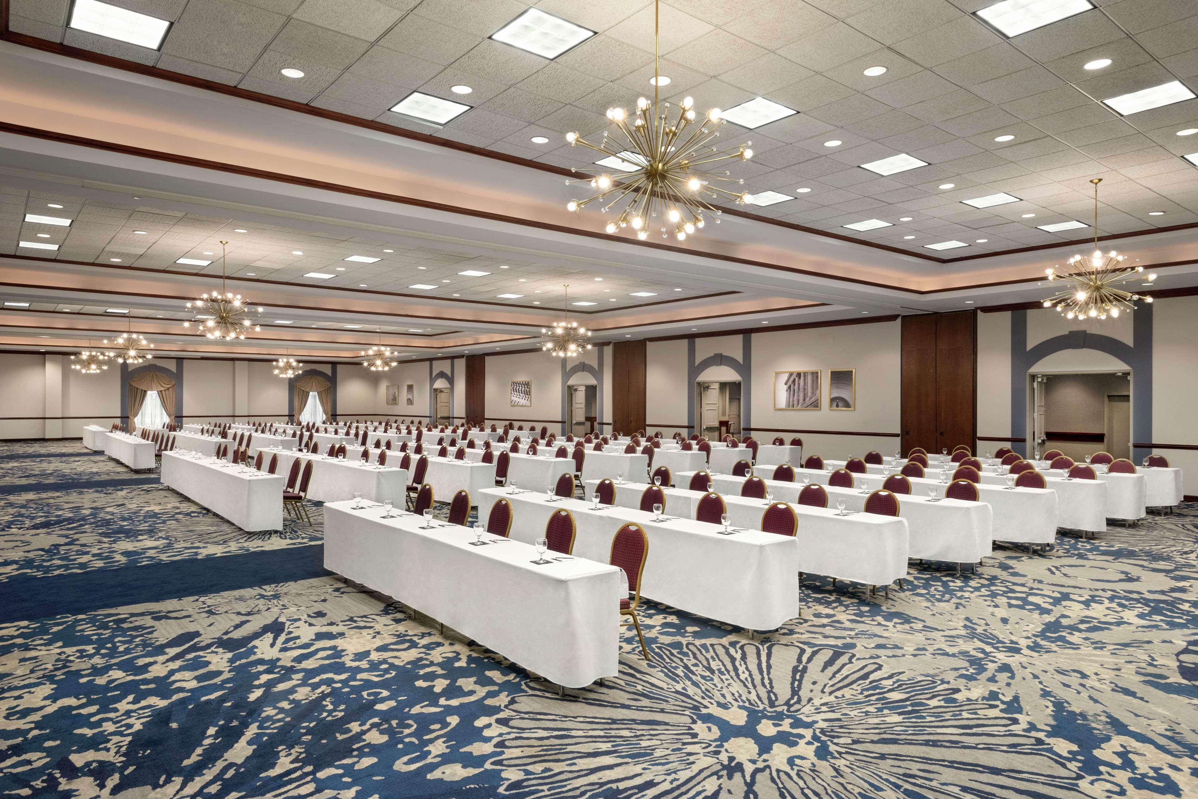 Embassy Suites By Hilton Cleveland Rockside Independence Eksteriør billede