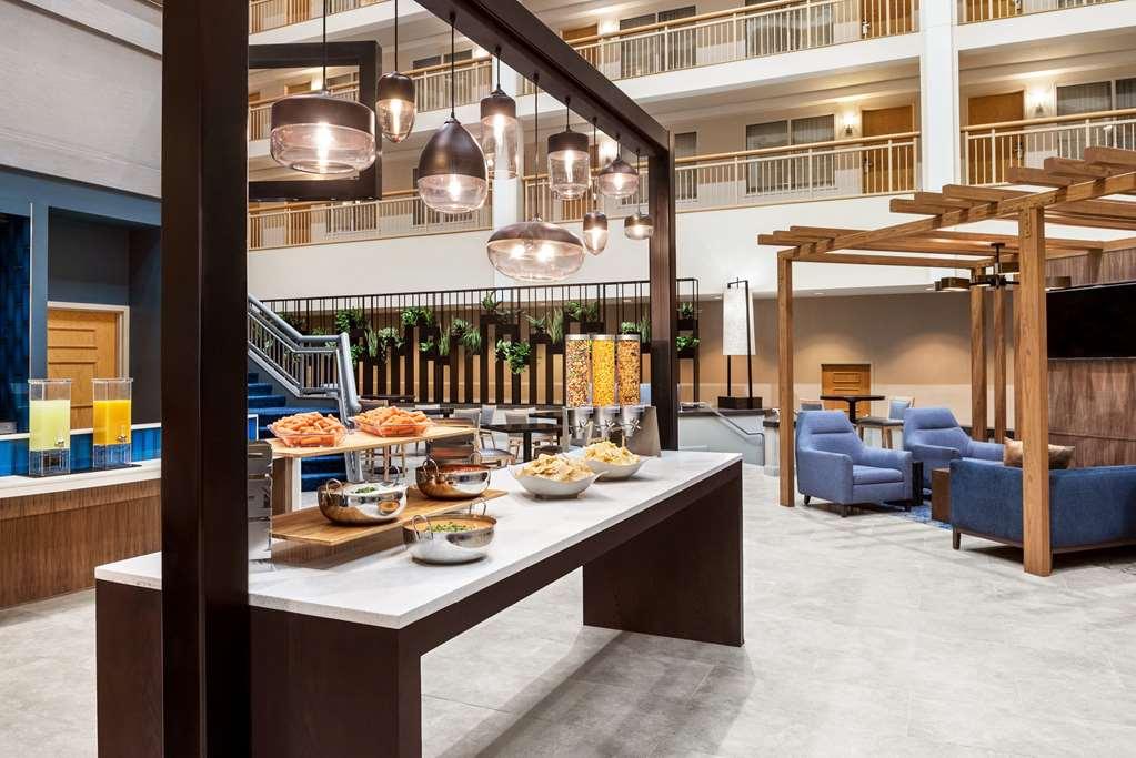 Embassy Suites By Hilton Cleveland Rockside Independence Restaurant billede